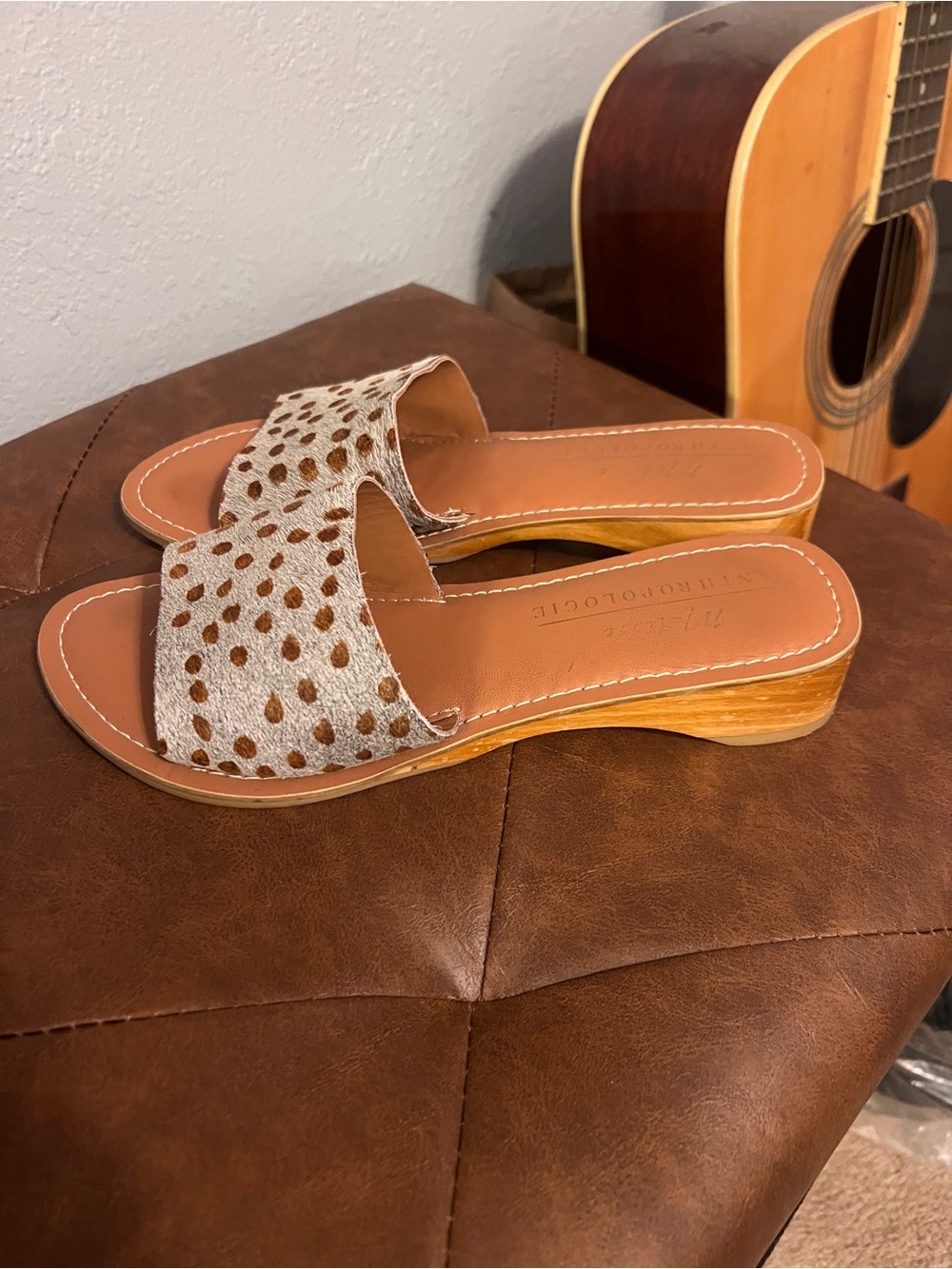 Anthropologie Matisse Havana Spotted Cowhair slide sandals in brown & cream